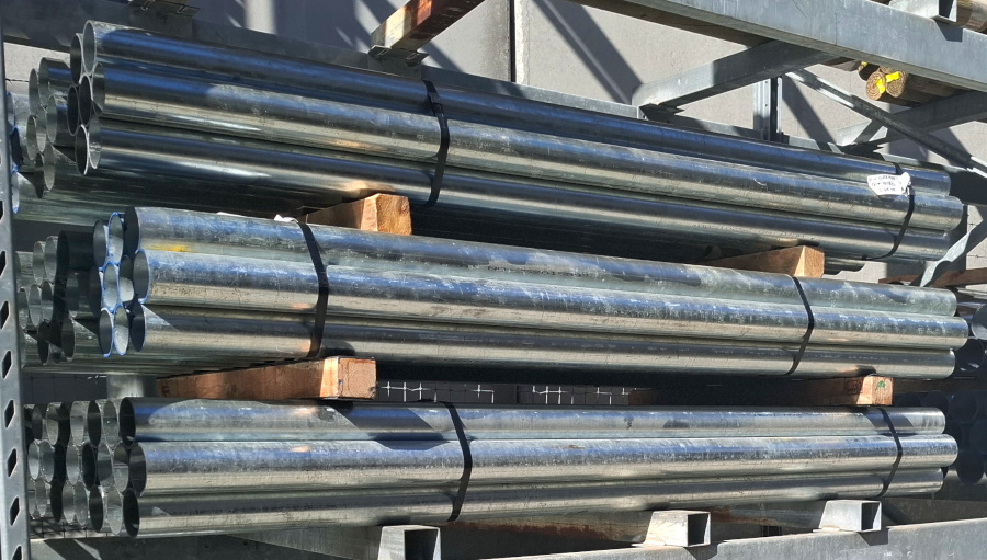 (image for) Cattle Rail Post Round 80nb Med. 2.165m